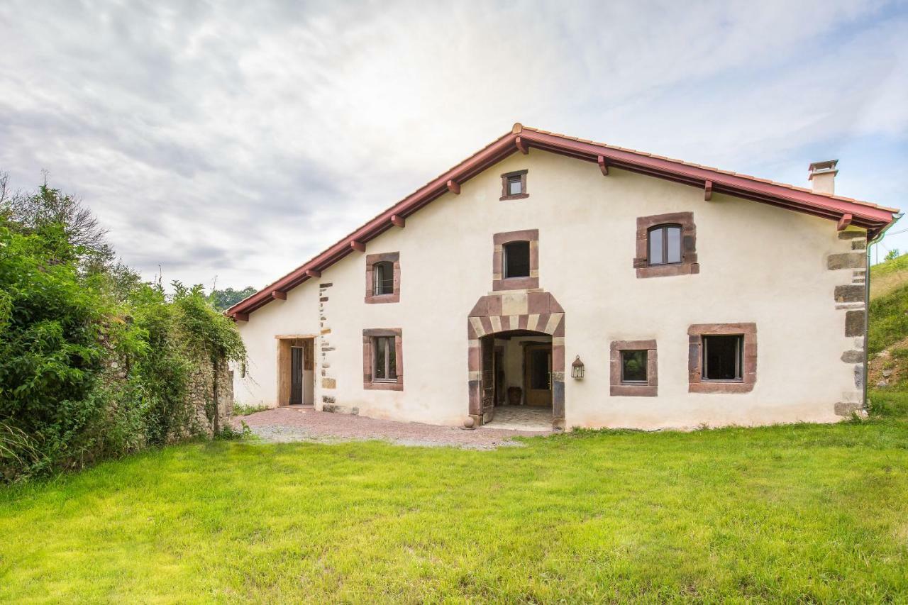 joangi Hotel Uhart-Cize Bagian luar foto